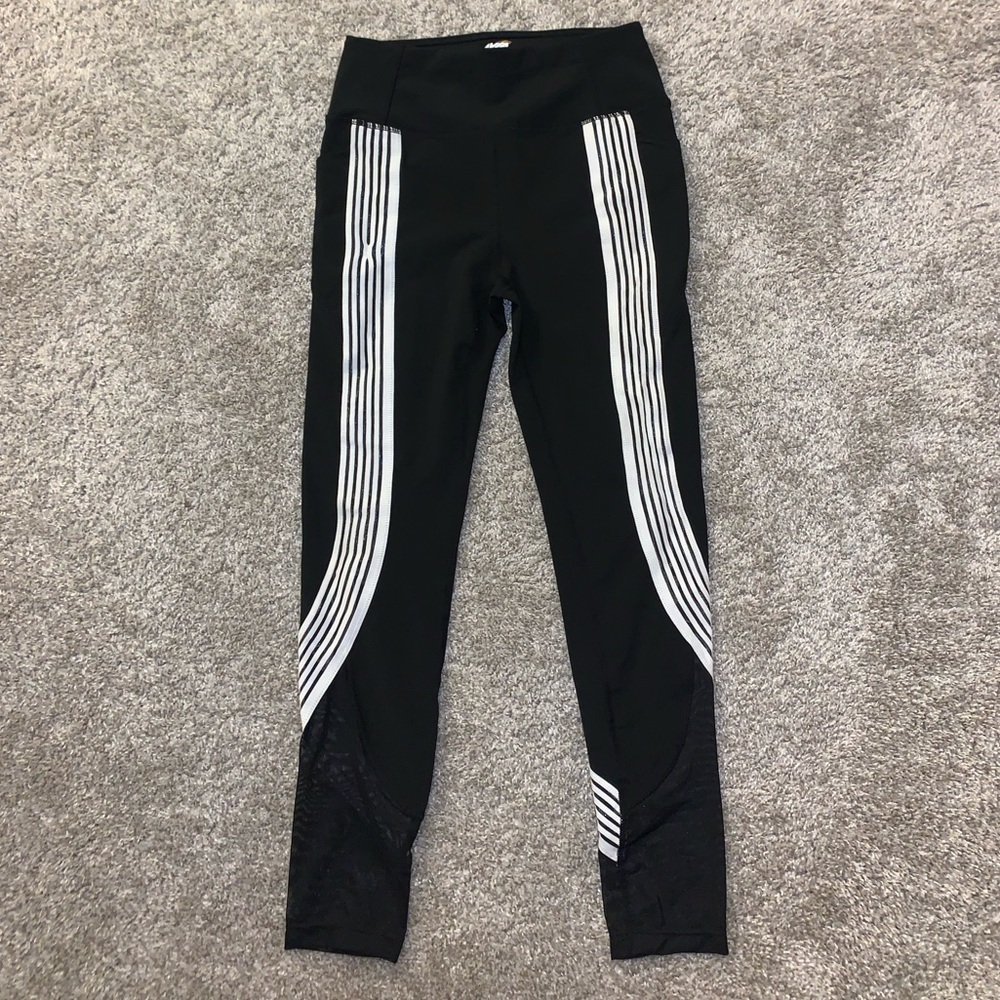 Avia Black & White Striped leggings size XS - Picture 3 of 10